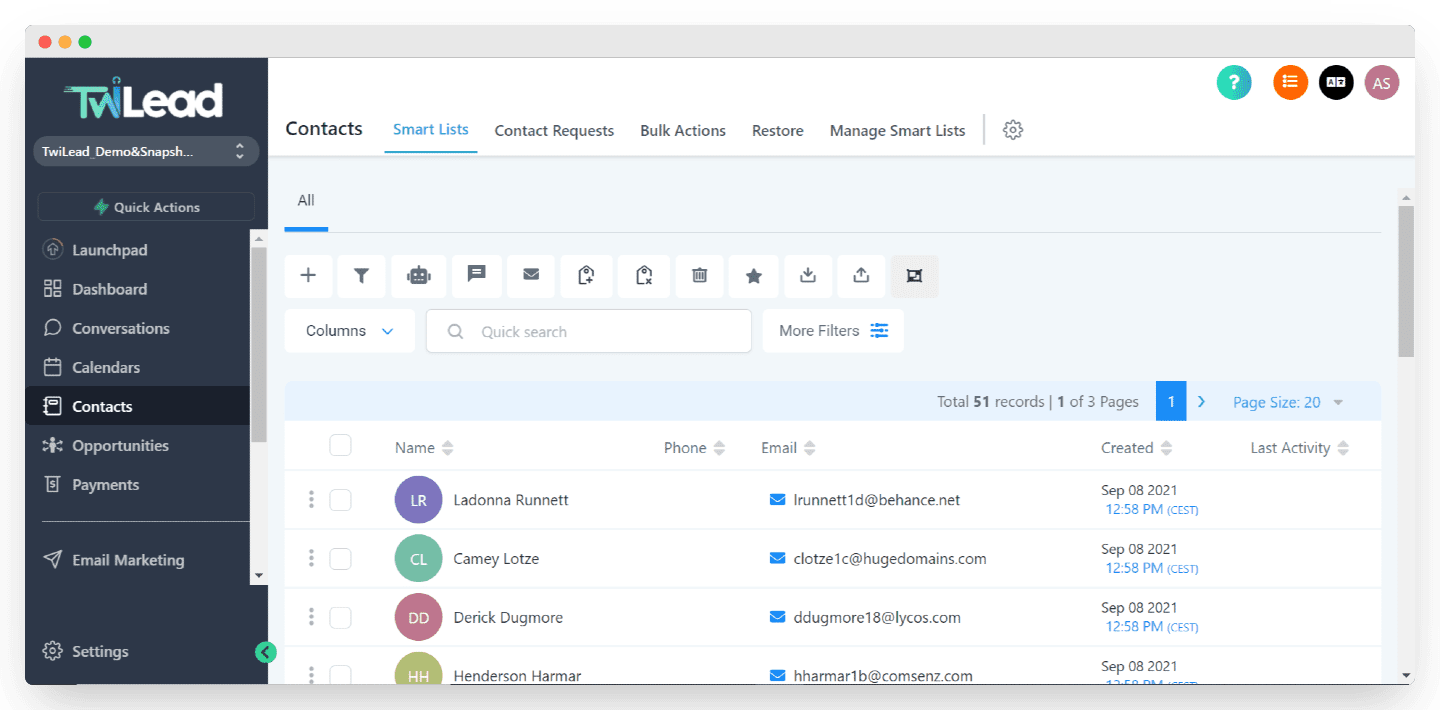La liste des contacts de Twilead, avec les actions groupées en haut de page