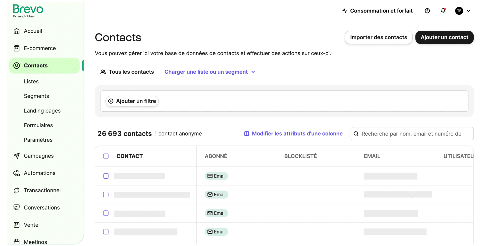 Interface Brevo, écran Contacts listant 26 693 contacts avec filtres, colonnes Abonné, Blocklisté et Email