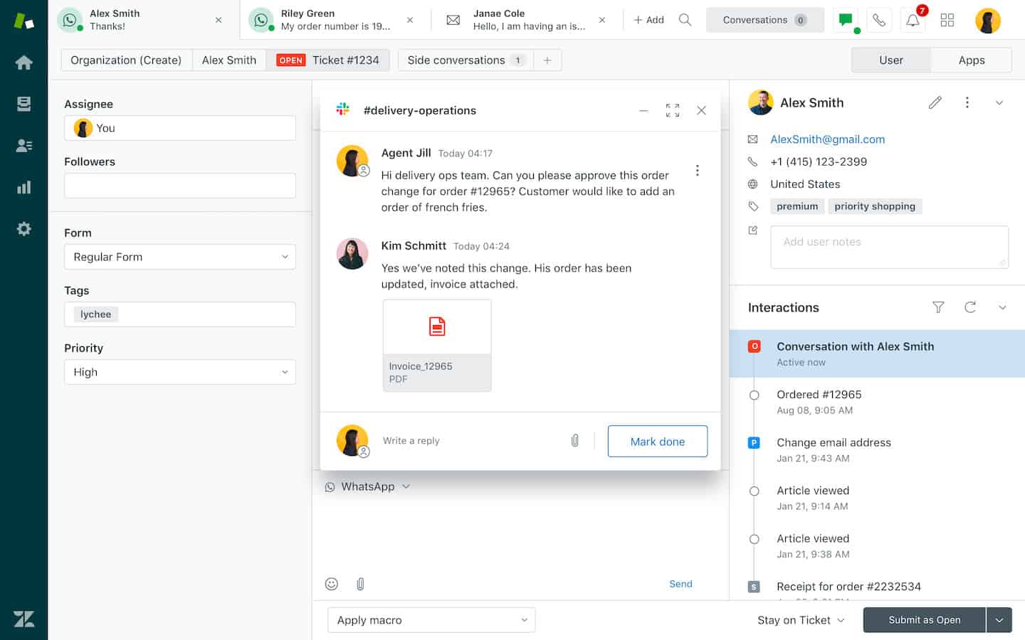 Interface do Zendesk: ticket #1234 de Alex Smith com conversa no Slack #delivery-operations e histórico de interações