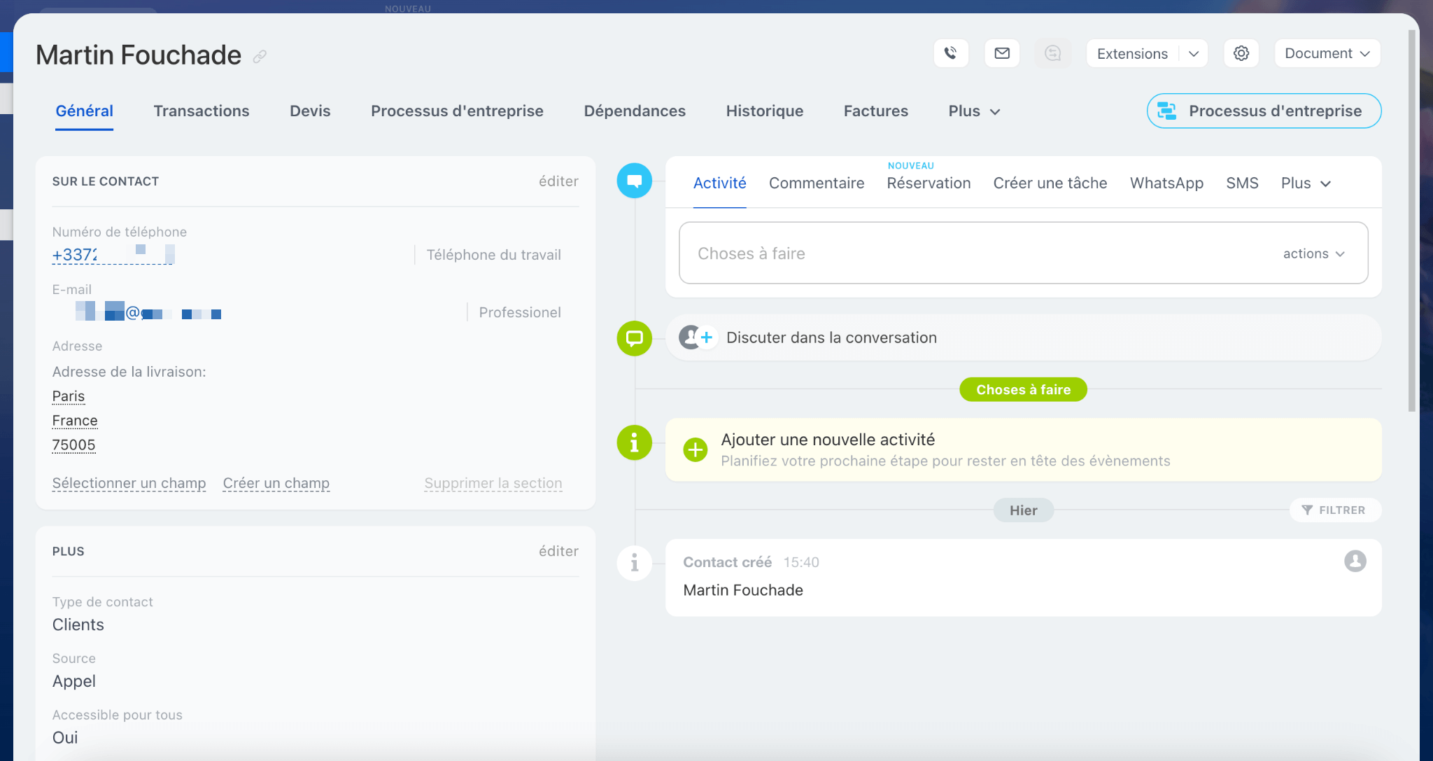 Ficha de prospect no Bitrix24, com histórico e documentos anexados