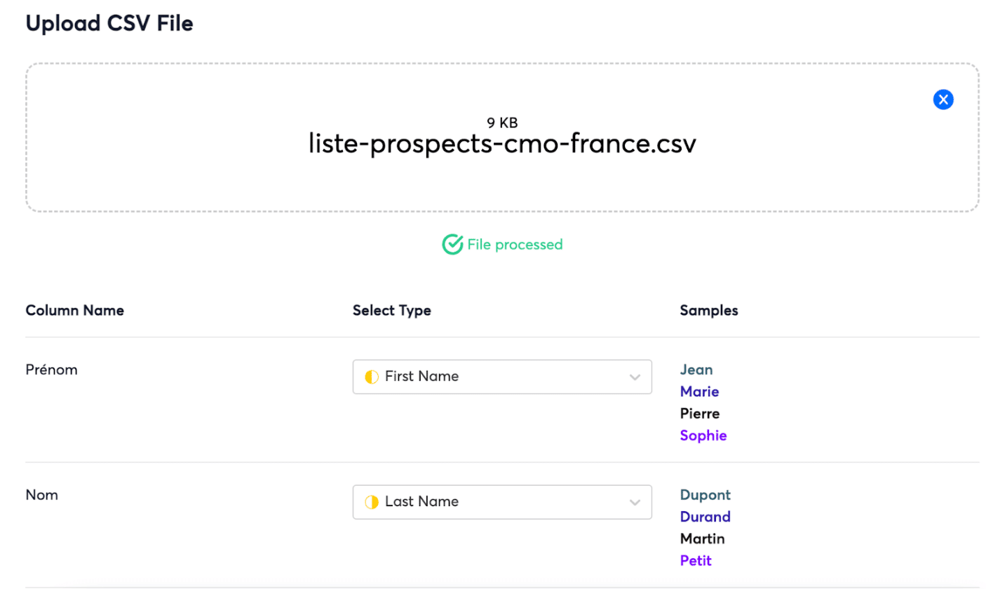 Le chargement d'un fichier de leads dans Instantly