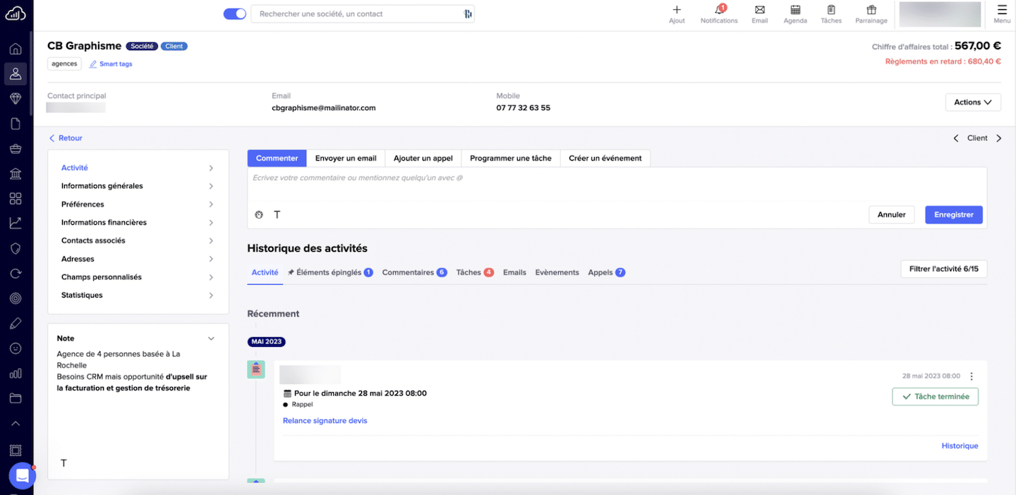 Une fiche client Sellsy avec l'historique des interactions et les documents associés